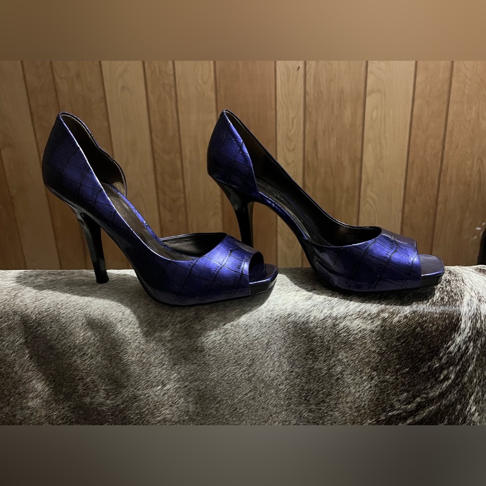 Jessica Simpson Purple heels. Size 10
